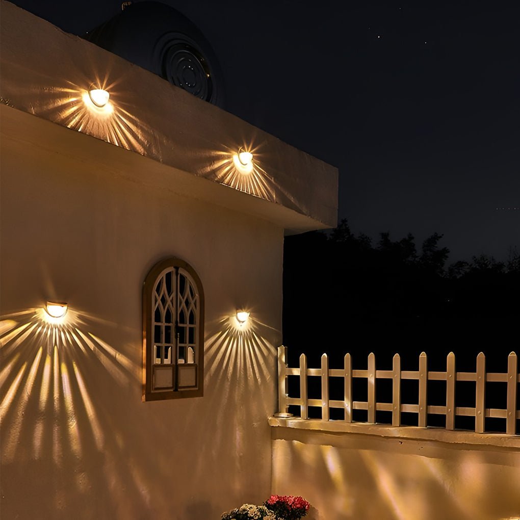 Applique murale extérieure solaire LED IP44 – lot de 4 — vue de trois quarts