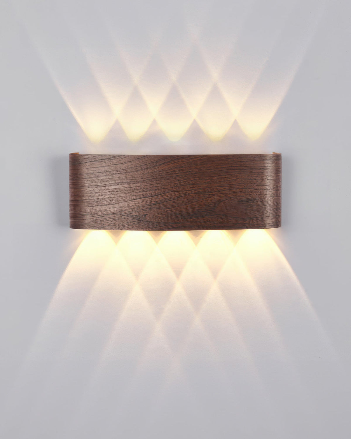 Applique murale extérieure LED 10 W IP65 effet bois – LumiCraft — détail de la matière (2)