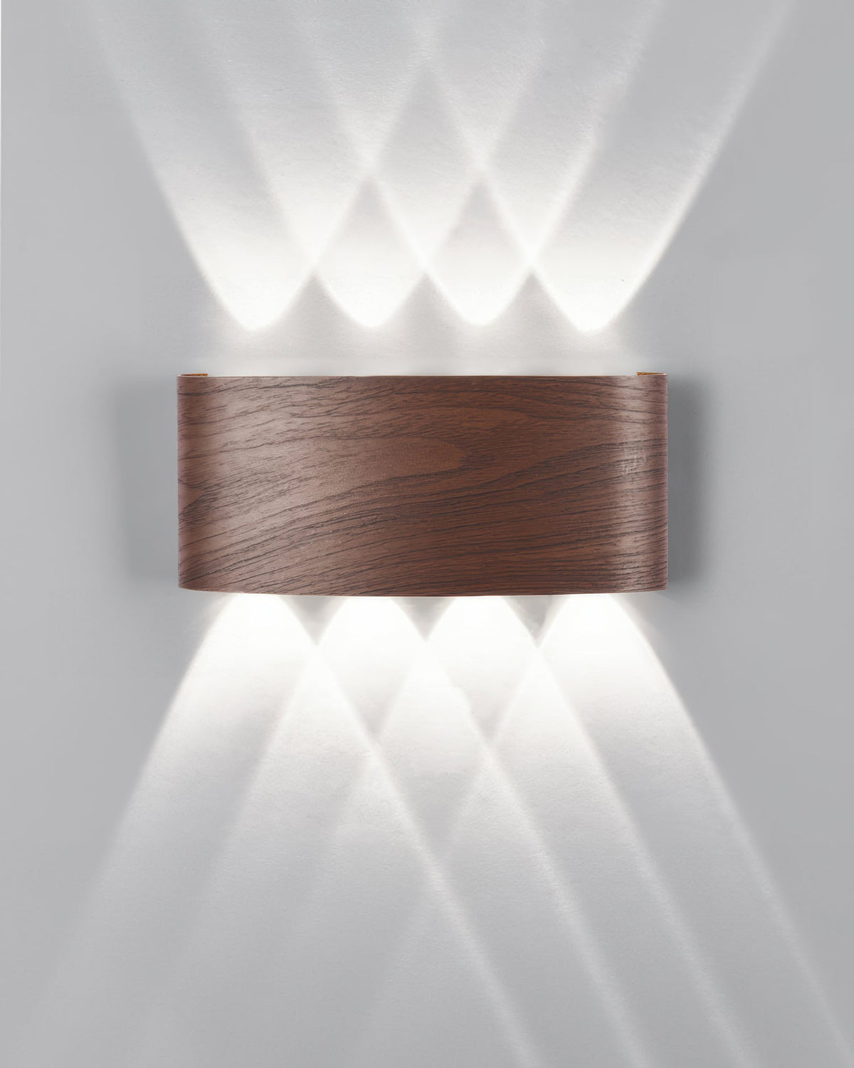 Applique murale extérieure LED 10 W IP65 effet bois – LumiCraft — mise en situation dans la pièce (2)