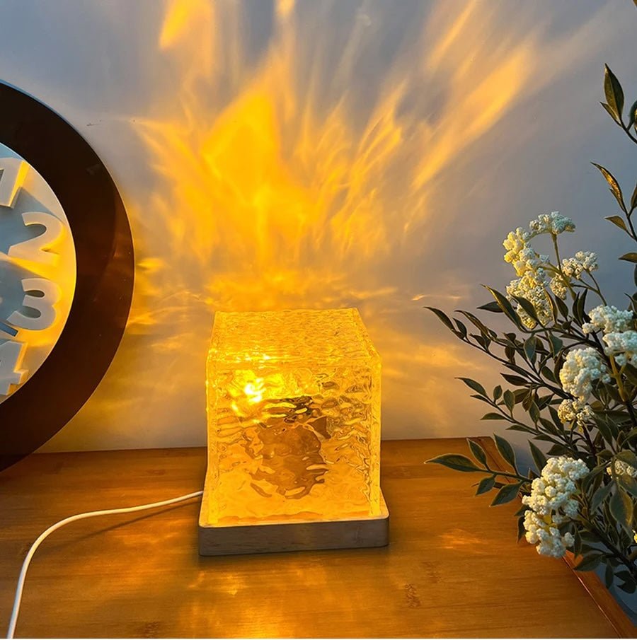 Projecteur d'ambiance effet vagues 16 couleurs, USB – AquaGlow — allumé en situation