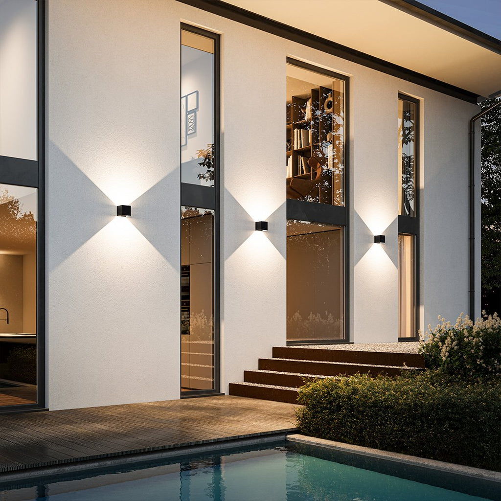 Applique murale LED IP54 à volets réglables 6 W – Xena — vue de trois quarts